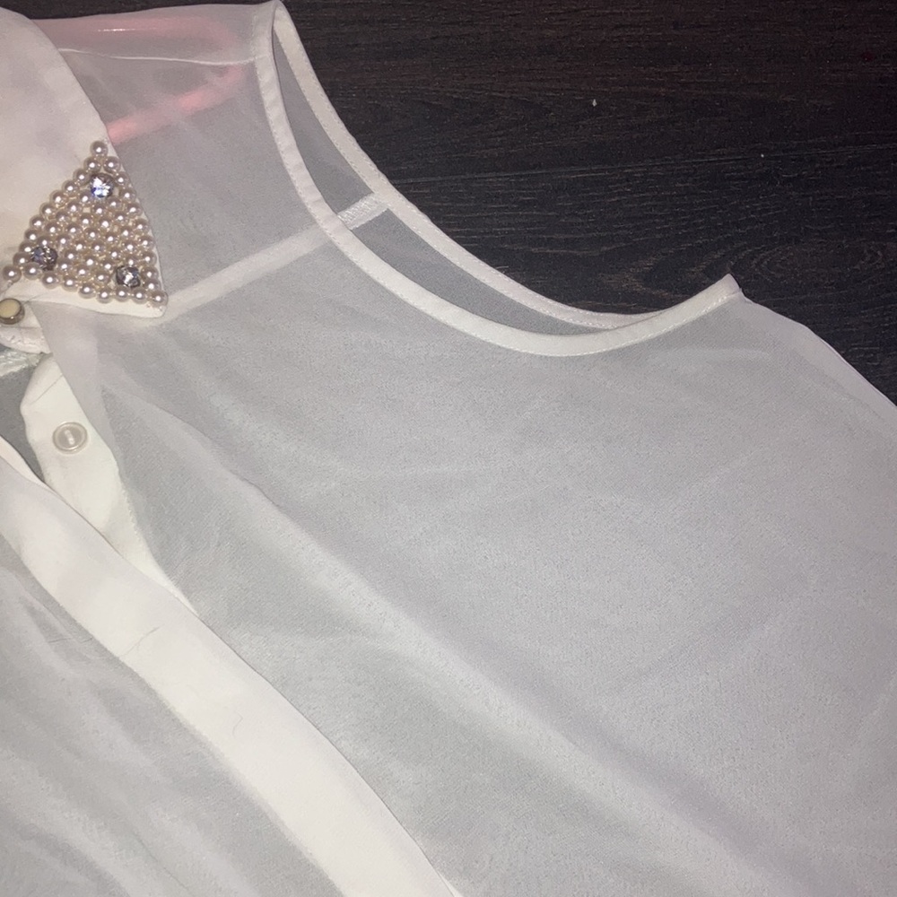 White Sleeveless Top with Embellished Collar - Picture 4 of 8